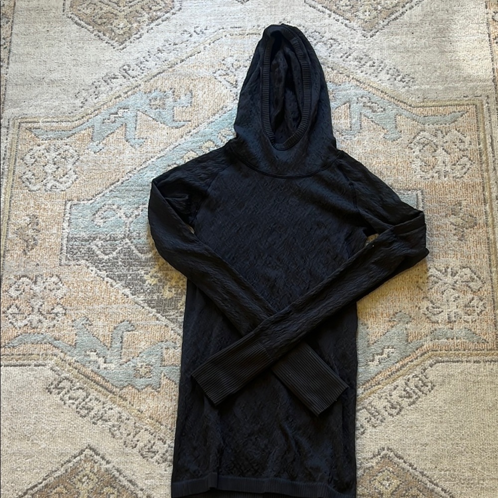 Lulu lemon black hooded long sleeve